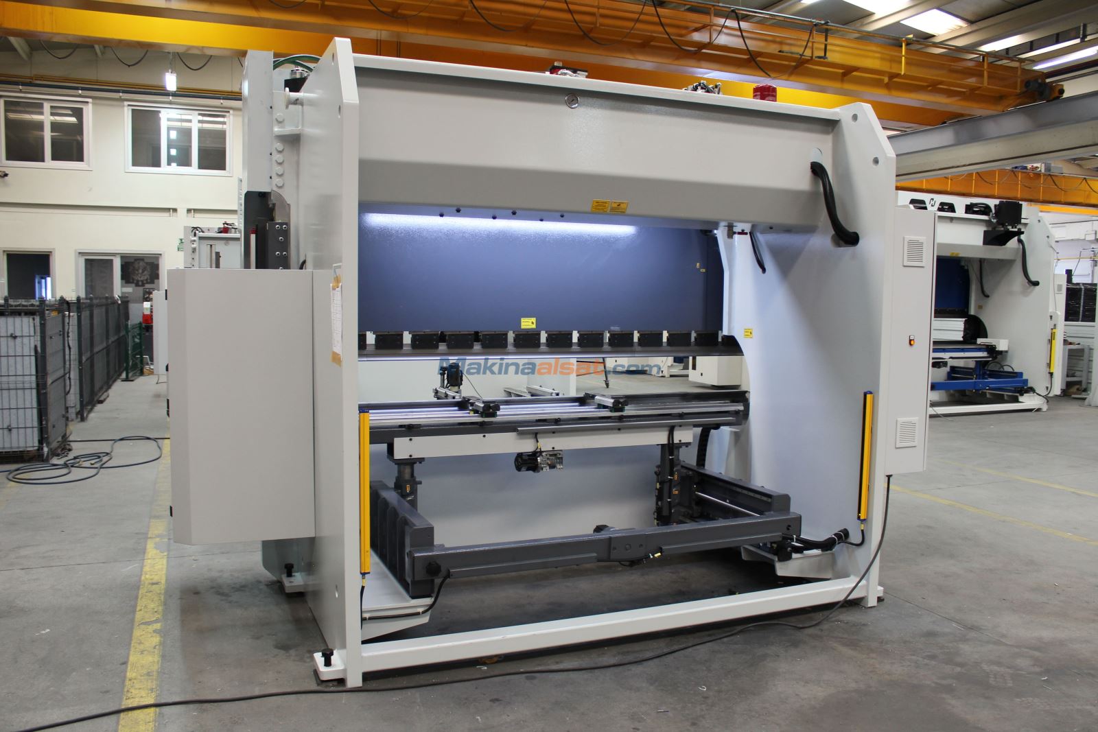 H Lalsan Metre Ton Cnc Abkant Pres Used Press Brakes Machine For Sale