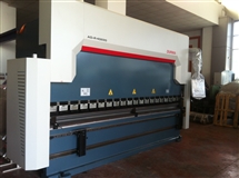 DURMA AD-R 40220 HİDROLİK ABKANT PRES