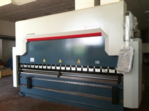 DURMA AD-R 40220 HİDROLİK ABKANT PRES