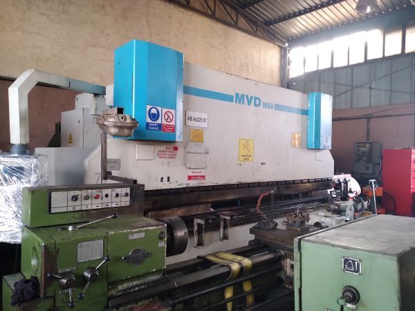 4 Metre 220 Ton CNC Abkant Pres