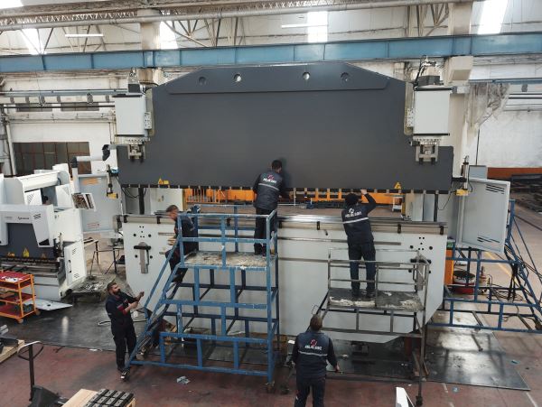 HİLALSAN 6 METRE 400 TON CNC ABKANT PRES