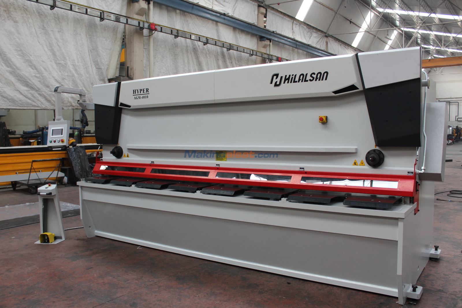 4 Metre 10mm Cnc Hidrolik Açı Ayarlı Giyotin Makas