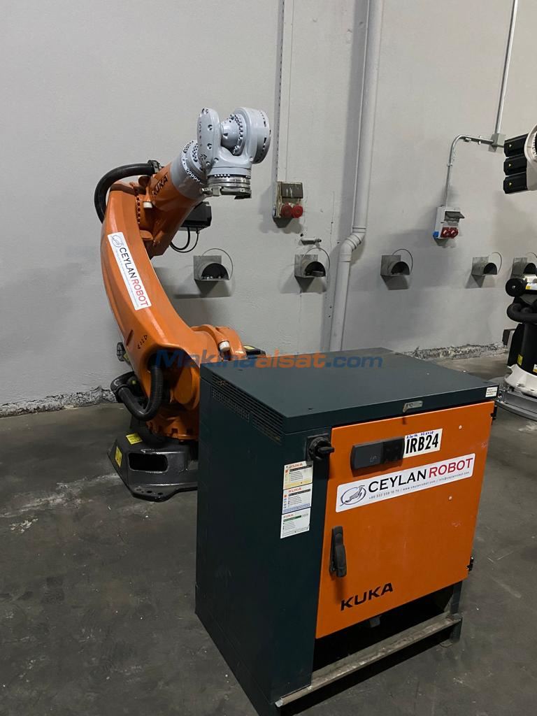 KUKA KRC4 300  R2500 F ULTRA 2013 MODEL ENDÜSTRİYEL ROBOT