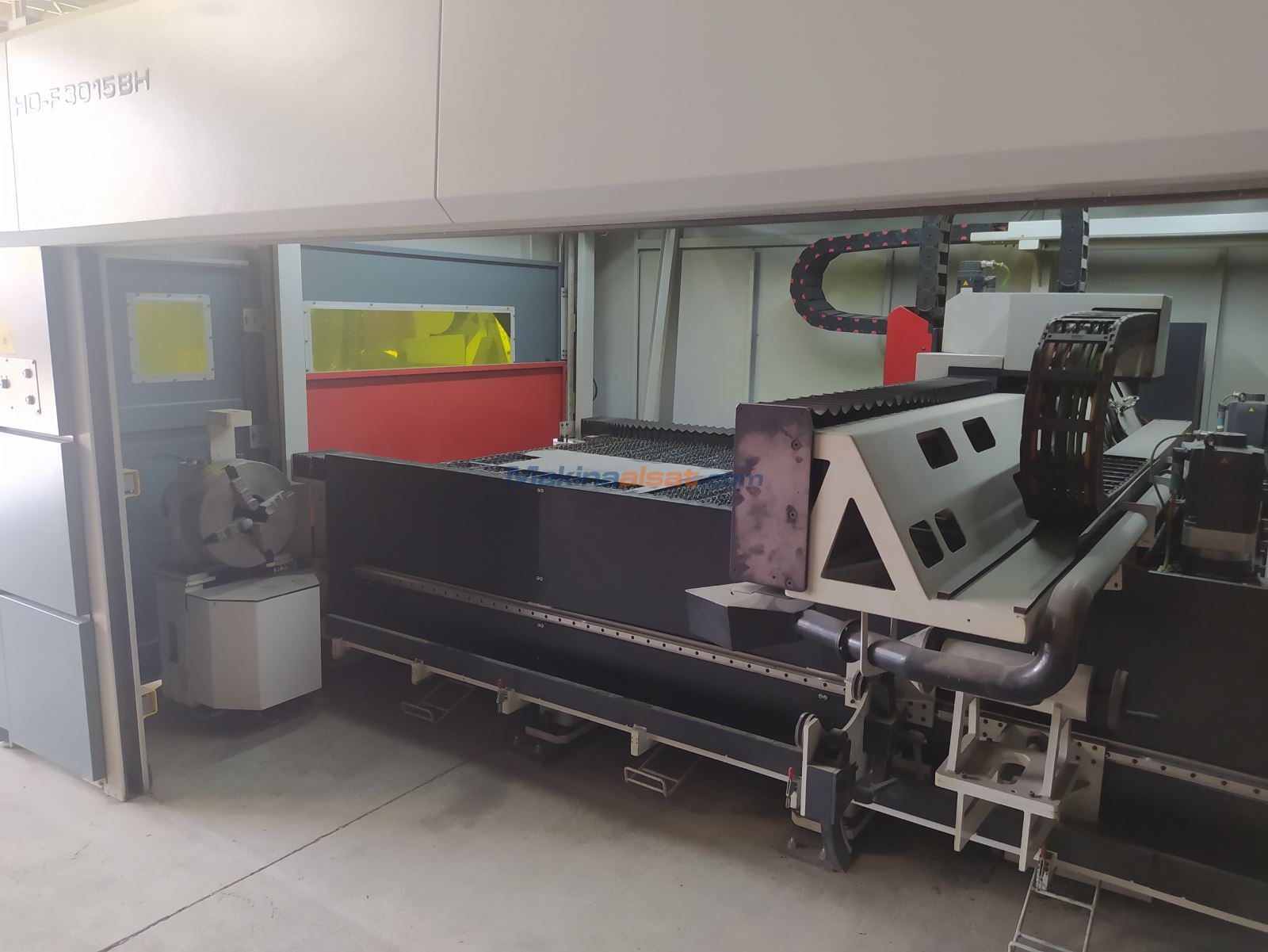 DURMA  2 KW 1500X3000 HD-F3015BH LAZER