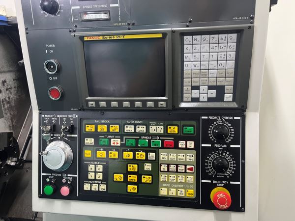 HYUNDAİ KİA SKT21 8 İNÇ FANUC KONTROL CNC TORNA