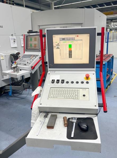 HERMLE C 42 CNC Dik İşlem