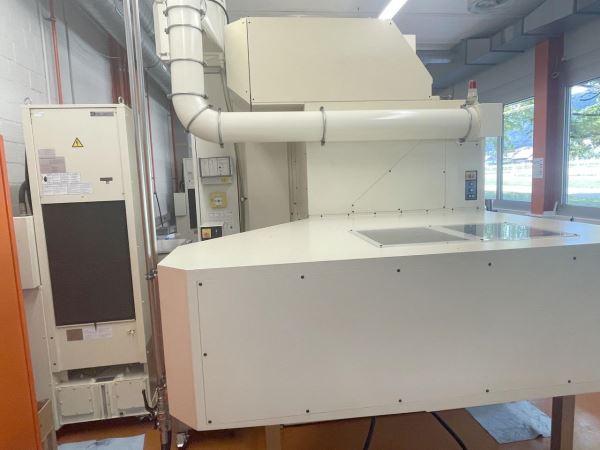 MAKINO V56 A-60 CNC Dik İşlem