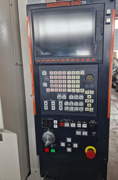 MAZAK IVS 200 M CNC Freze