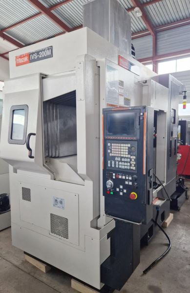 MAZAK IVS 200 M CNC Freze