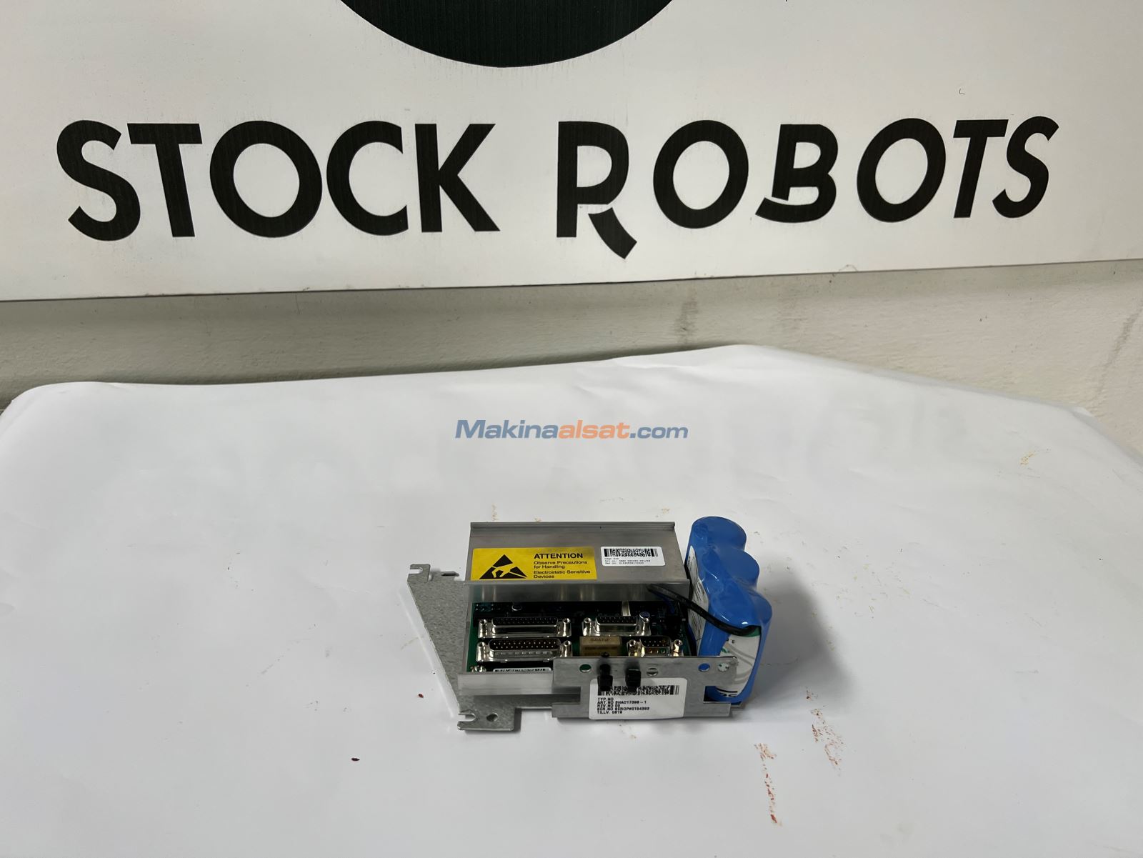 Satılık ikinci el ABB DSQC 633 SMB BOARD Robot Kol Yedek Parça makinesi