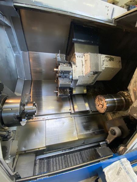 DOOSAN PUMA 2500 LSY 2004 MODEL CNC TORNA