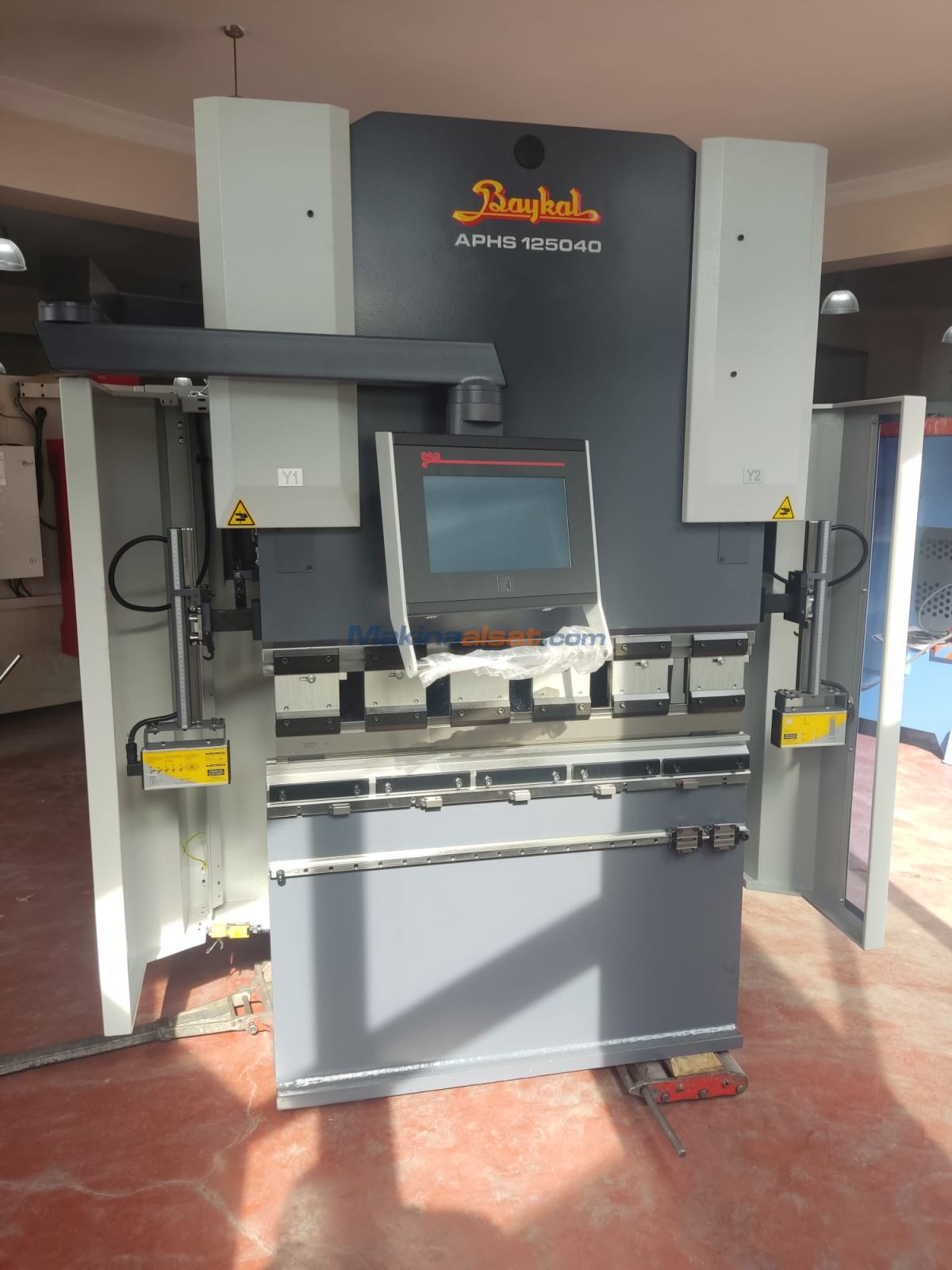 YENİ BAYKAL APHS 3100 x 120T x 6MM CNC HİDROLİK ABKANT PRES