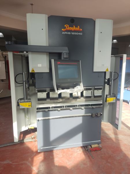 YENİ BAYKAL APHS 3100 x 120T x 6MM CNC HİDROLİK ABKANT PRES