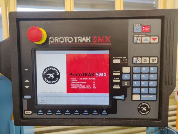 TRAK DPM 1300 CNC Freze