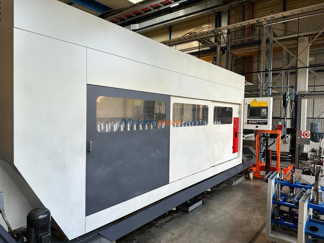 HÜLLER HILLE NBH 230 CNC Yatay işlem