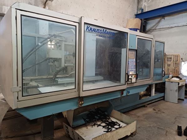 Krauss Maffei KM-300 Plastik Enjeksiyon