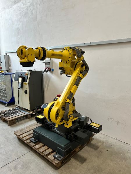 FANUC R-1000İA 80F - MODEL YILI 2012 - ENDÜSTRİYEL ROBOT