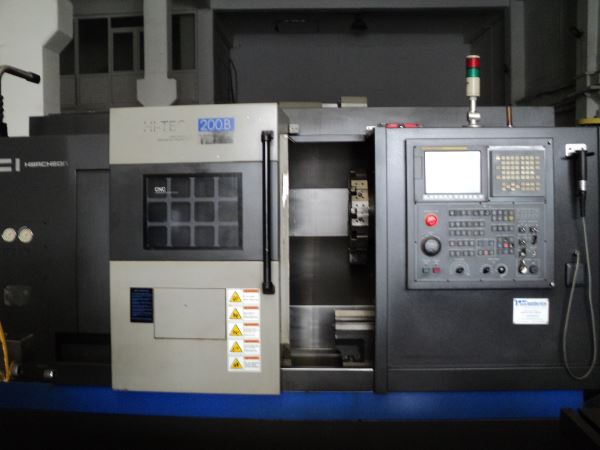 Hwacheon 2011 Model 10 inç Cnc Torna