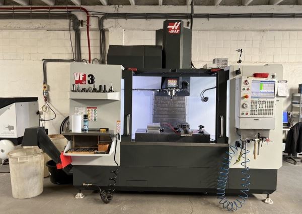 Machining Center (Vertical) HAAS VF-3