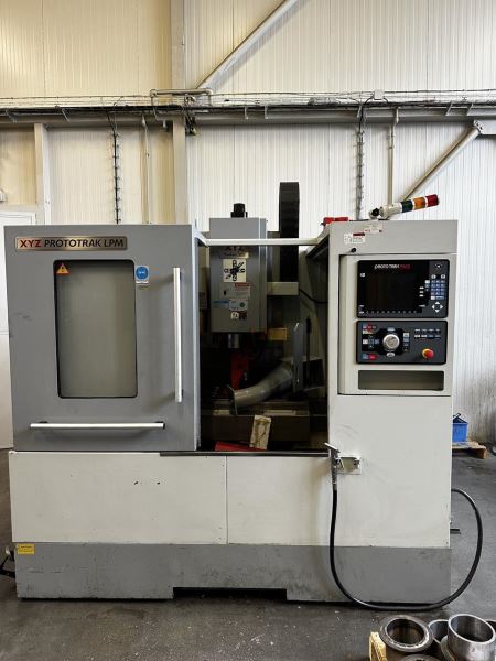 Machining Center (Vertical) XYZ Machine Tools PROTOTRAK LPM