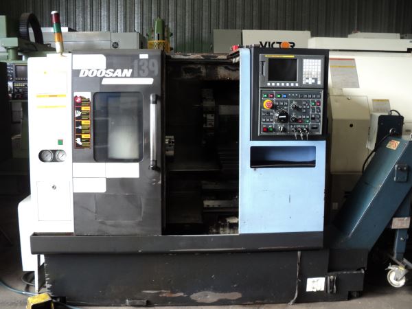 DOOSAN LYNX 220 B  CNC Torna