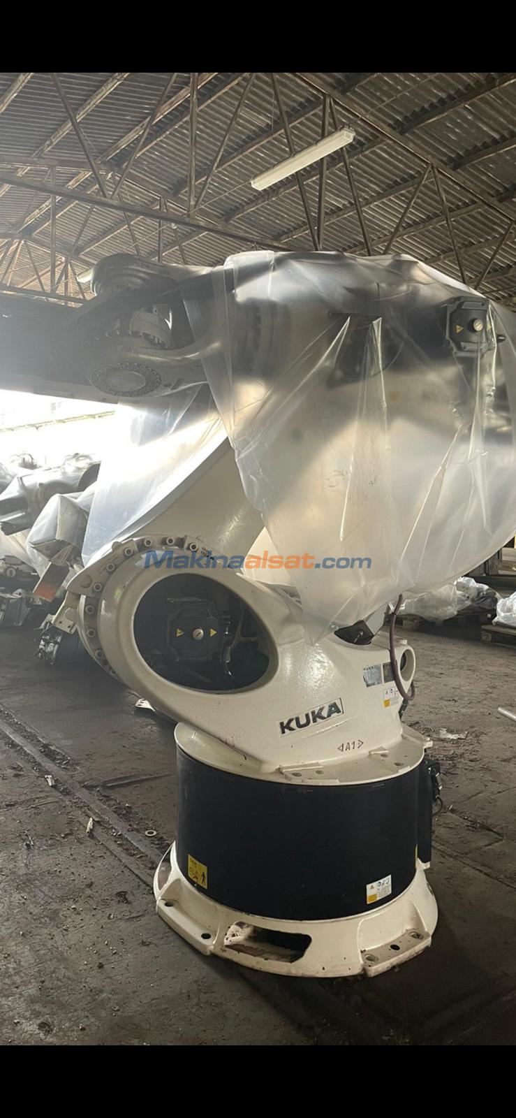 KUKA KR 500 R2830 F ENDÜSTRİYEL ROBOT